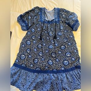 Old navy cotton tunic in pretty blue paisley print. Large.